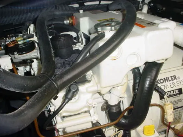 Slide: The Image of Sea Ray 280 Sundancer 2003 - 7