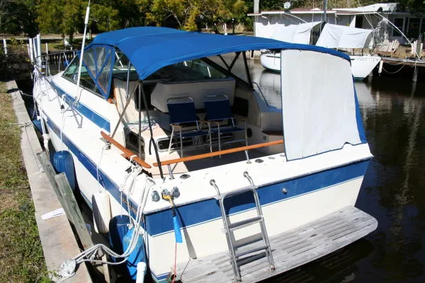 Slide: The Image of Chris-Craft 336 Mid-Cabin Express 1985 - 1