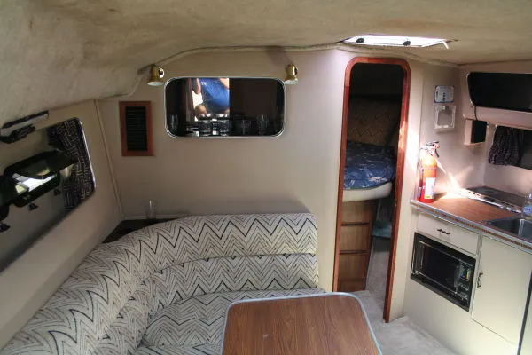 Slide: The Image of Chris-Craft 336 Mid-Cabin Express 1985 - 7
