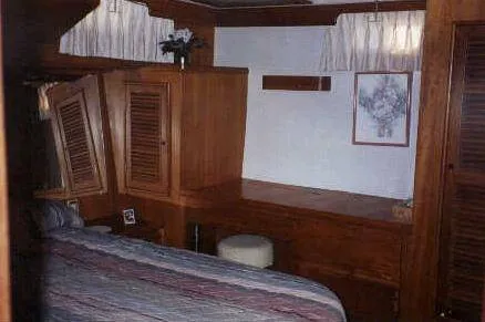Slide: The Image of Present Sundeck Trawler 1986 - 3