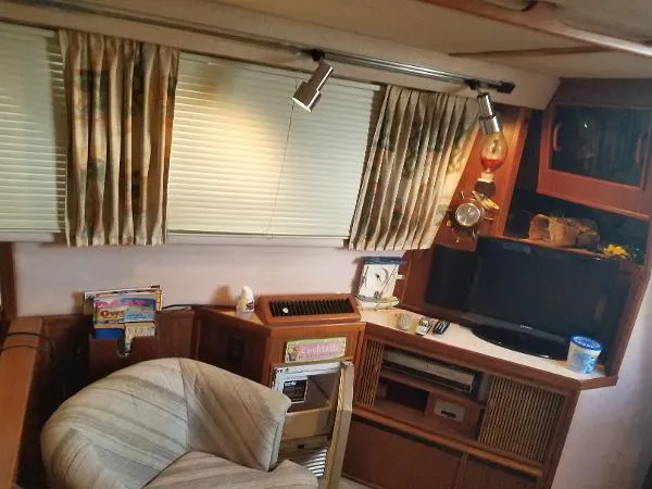 Slide: The Image of Sea Ray 440 Aft Cabin 1988 - 3