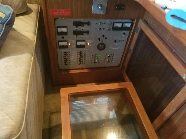 Slide: The Image of Sea Ray 440 Aft Cabin 1988 - 5
