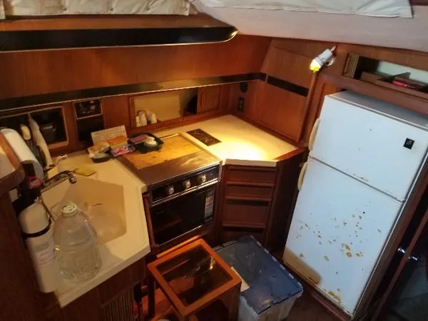 Slide: The Image of Sea Ray 440 Aft Cabin 1988 - 6