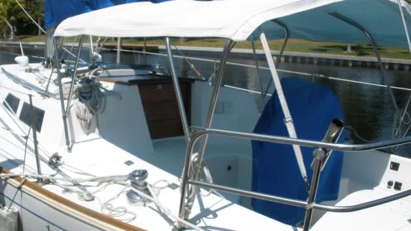 Slide: The Image of CAL 33 Sloop 1986 - 2