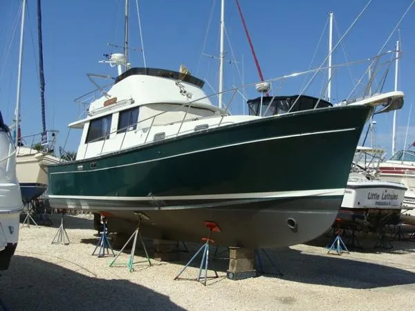 Slide: The Image of Mainship Mark I 1981 - 0