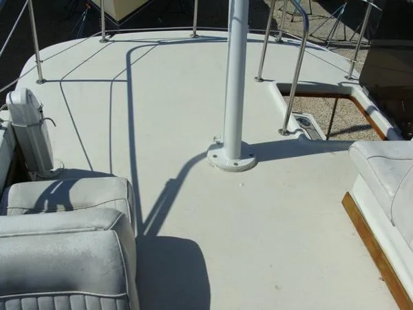 Slide: The Image of Mainship Mark I 1981 - 4