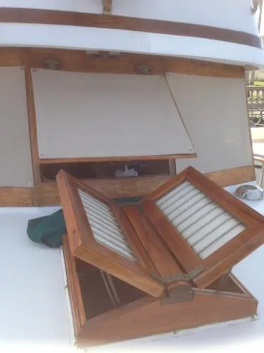 Slide: The Image of Marine Trader 36 Aft Cabin 1979 - 0