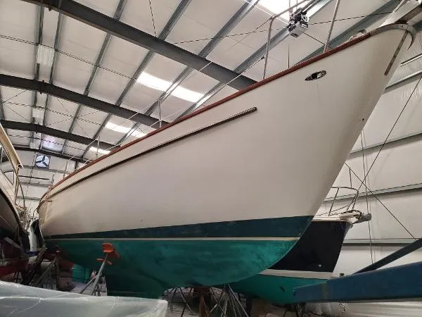 Slide: The Image of Pearson 424 Ketch 1981 - 2