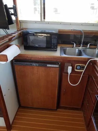 Slide: The Image of Tollycraft SPORT CRUISER 1986 - 11