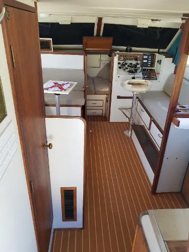 Slide: The Image of Tollycraft SPORT CRUISER 1986 - 5