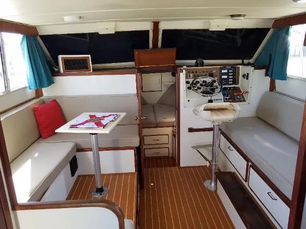 Slide: The Image of Tollycraft SPORT CRUISER 1986 - 6