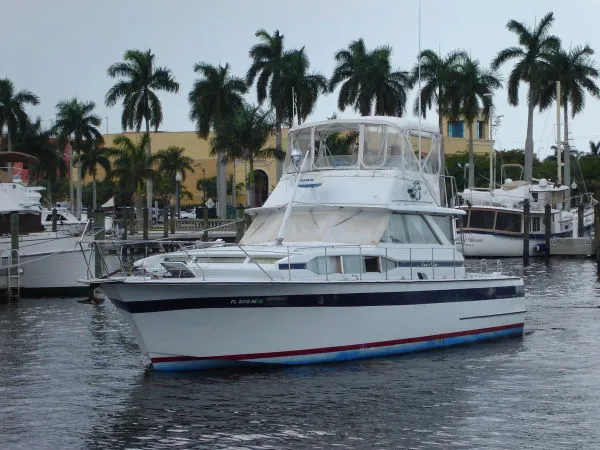Slide: The Image of Chris-Craft Roamer 1968 - 0