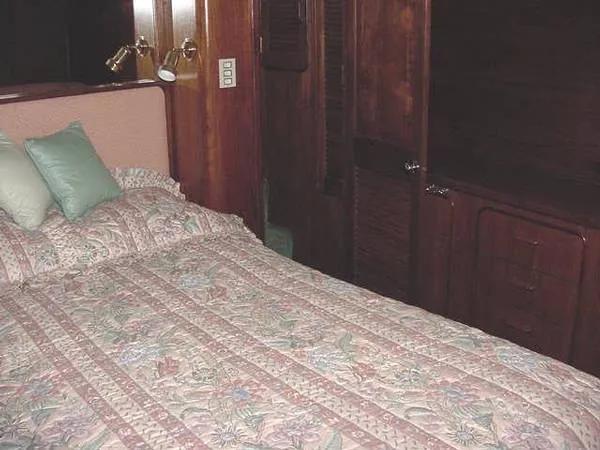 Slide: The Image of Gulfstar widebody 1986 - 3