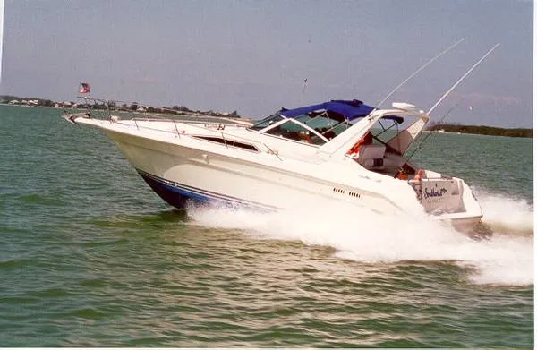 Slide: The Image of Sea Ray Express Cruiser 1991 - 0