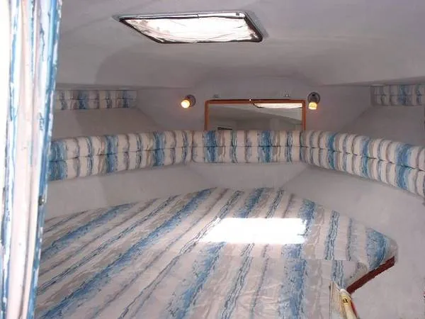 Slide: The Image of Sea Ray Express Cruiser 1991 - 3