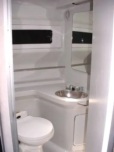 Slide: The Image of Sea Ray Express Cruiser 1991 - 4