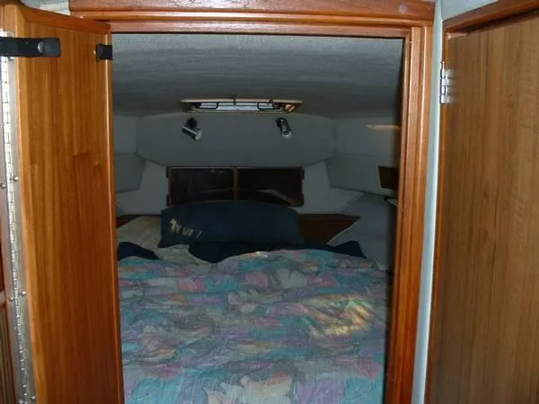 Slide: The Image of Sea Ray 340 Sedan 1987 - 2