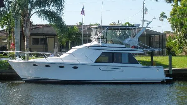 Slide: The Image of Ocean Alexander 420 Sport Sedan 1990 - 0