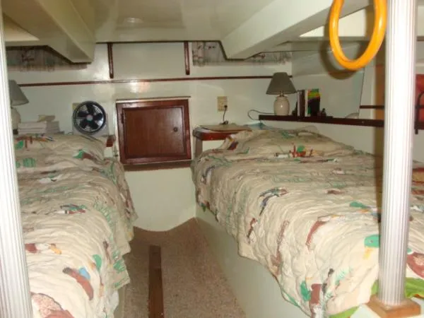 Slide: The Image of Trojan HOUSEBOAT DIESEL 1970 - 5