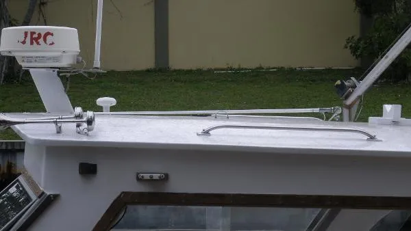 Slide: The Image of Luhrs/Alura 30 Alura Classic 1989 - 1