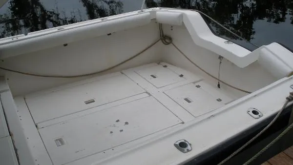 Slide: The Image of Luhrs/Alura 30 Alura Classic 1989 - 10