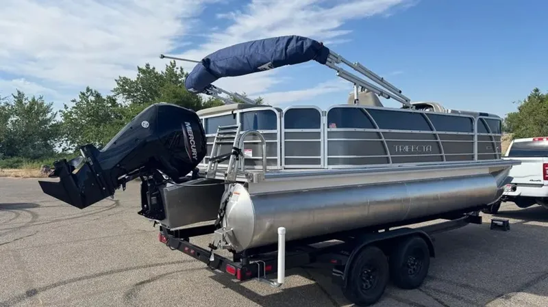 Slide: The Image of Forest River 22LE 2022 - 2