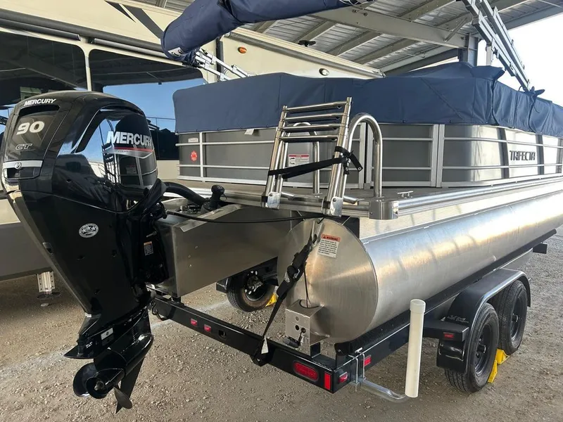 Slide: The Image of Forest River 22LE 2022 - 8