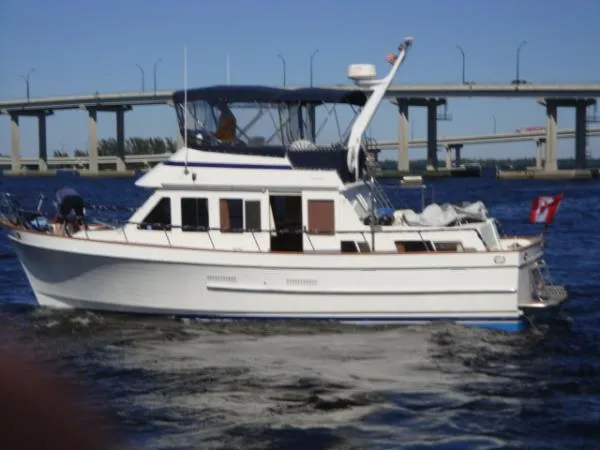 Slide: The Image of Ocean Alexander DC Trawler-Twins 1985 - 1