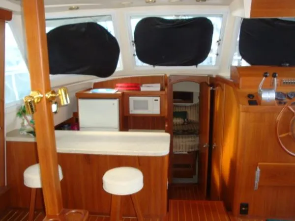 Slide: The Image of Mainship 430 Fast Trawler 2002 - 6