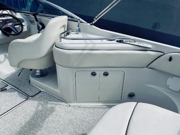 Slide: The Image of Sea Ray 24 Sundeck 2008 - 9