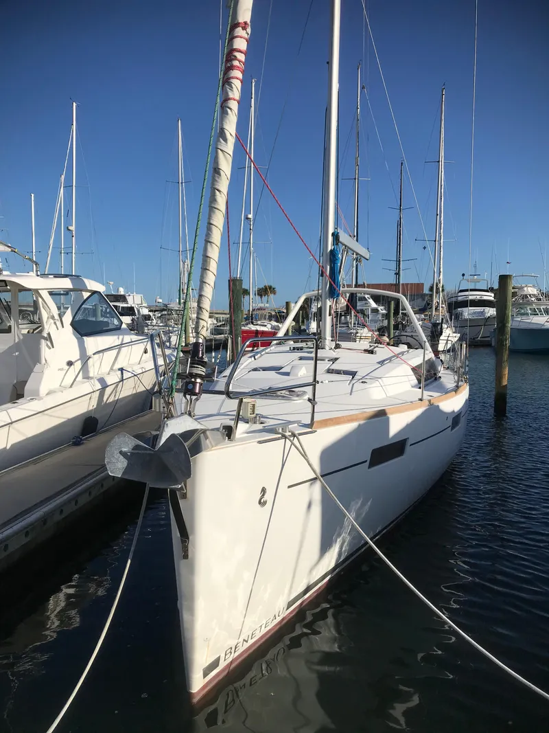 Slide: The Image of Beneteau Oceanis 41 2012 - 11