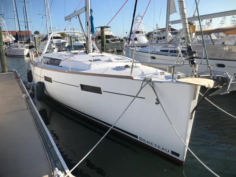 Slide: The Image of Beneteau Oceanis 41 2012 - 8