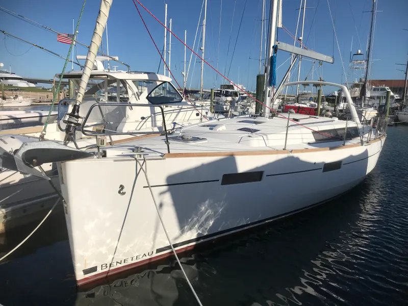 Slide: The Image of Beneteau Oceanis 41 2012 - 9