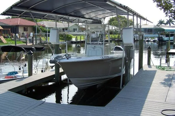 Slide: The Image of NauticStar 2500XS Offshore 2012 - 0
