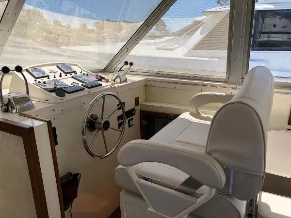 Slide: The Image of Bertram 35 Convertible 1980 - 7