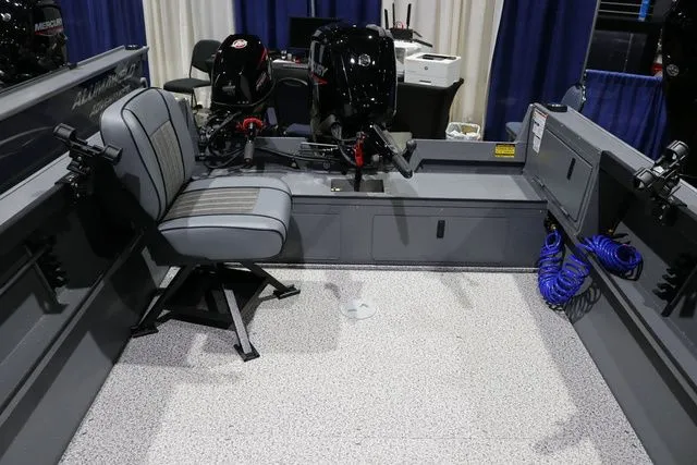 Slide: The Image of Alumaweld Adventurer 18 2026 - 7