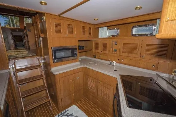 Slide: The Image of Tarquin Trader 535 Signature 2003 - 10