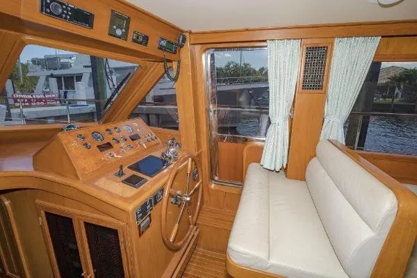 Slide: The Image of Tarquin Trader 535 Signature 2003 - 7