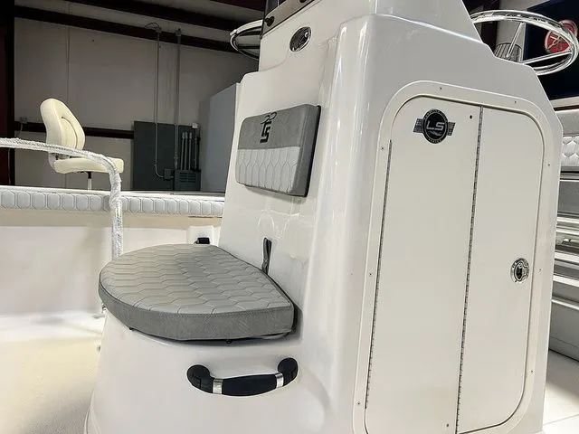 Slide: The Image of Carolina 25 LS 2026 - 3