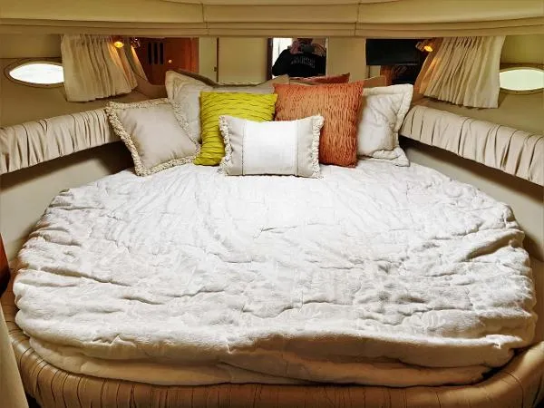 Slide: The Image of Sea Ray 380 Sundancer 2001 - 5