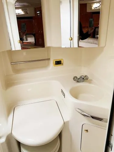 Slide: The Image of Sea Ray 380 Sundancer 2001 - 6