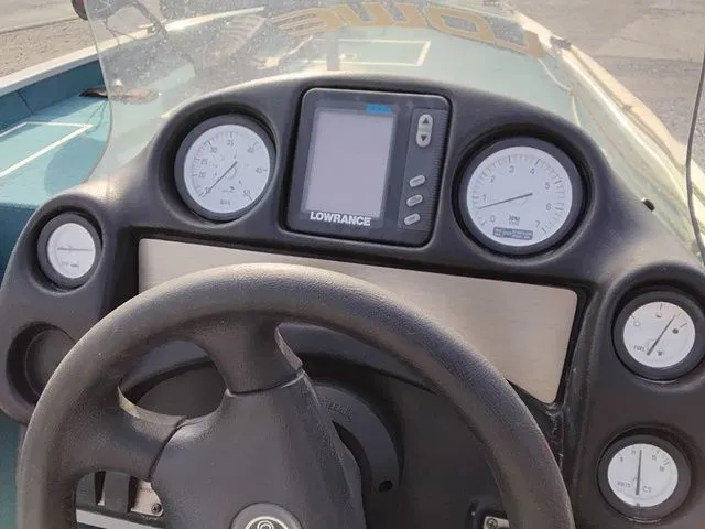 Slide: The Image of Lowe 170 1998 - 11