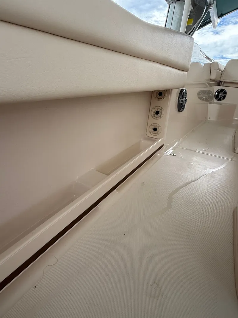 Slide: The Image of Interior of a 2000 Intrepid 356 boat. - 27