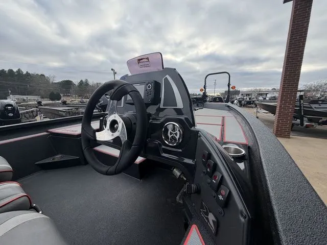 Slide: The Image of Xpress H18 2025 - 13