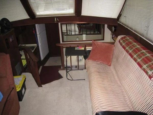 Slide: The Image of Uniflite Aft Cabin 1982 - 5