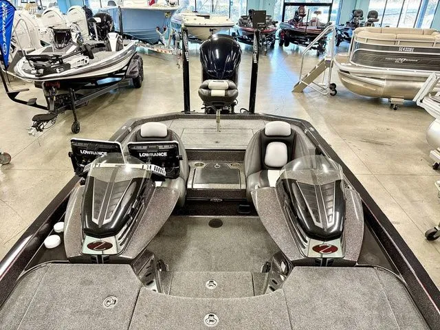 Slide: The Image of Ranger Z520 Comanche 2015 - 5