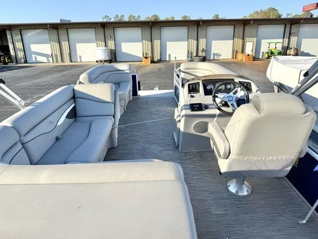 Slide: The Image of Bennington 20 SLV 2021 - 9