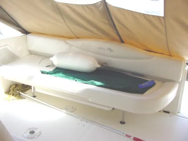 Slide: The Image of Sea Ray Sundancer 2002 - 3