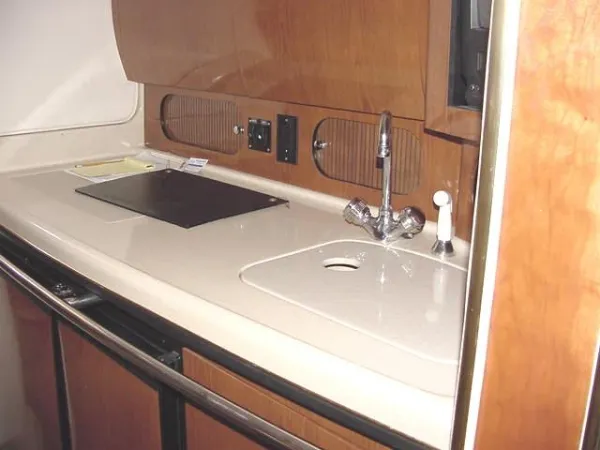 Slide: The Image of Sea Ray Sundancer 2002 - 7