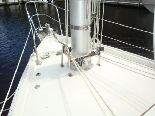 Slide: The Image of Hinterhoeller Nonsuch Cat Rig 1988 - 1